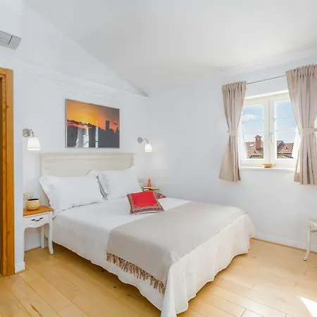 Malerische Mit Meerblick, Privatpool, Billard, Bikes, Tischtennis * Sveti Lovreč Pazenatički